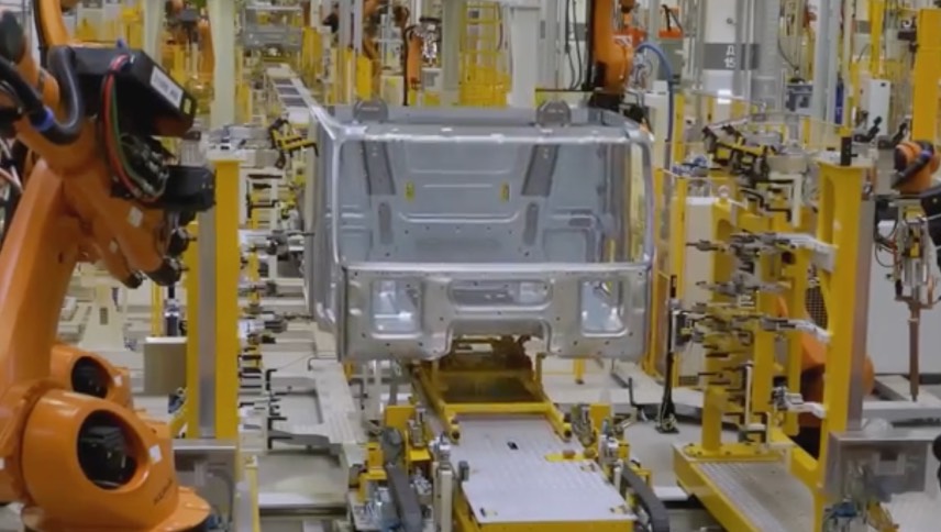 10 U.S. States Losing Factories to Canada – The Final One Will Shock You